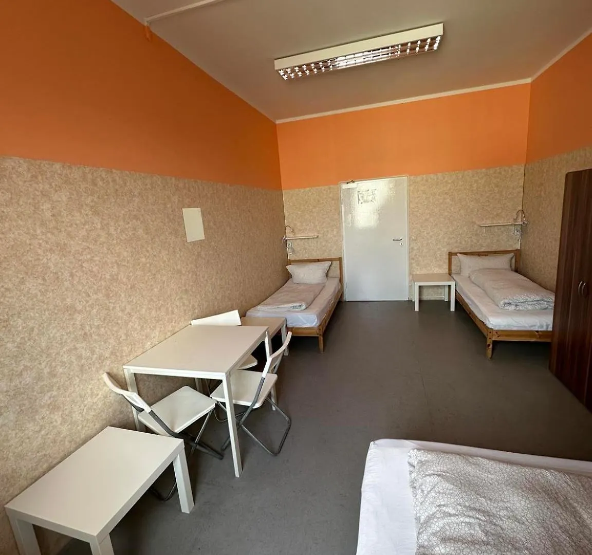 Low Budget Downtown Hostel Rooms & Apartments Gkp 2 Monaco di Baviera Hotel
