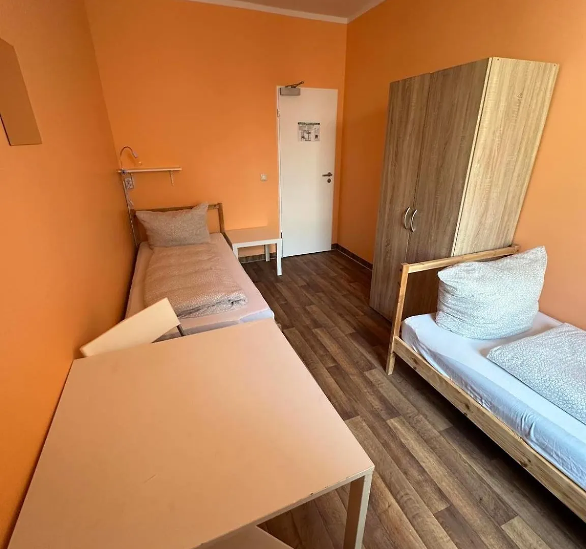 Hotel Low Budget Downtown Hostel Rooms & Apartments Gkp 2 Monaco di Baviera Germania