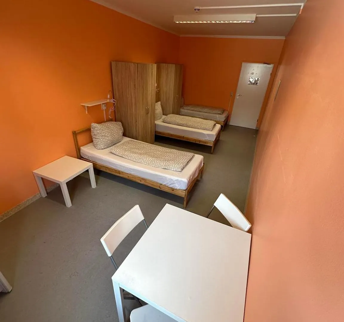 Low Budget Downtown Hostel Rooms & Apartments Gkp 2 Monaco di Baviera