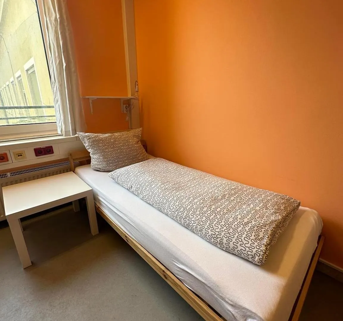 Low Budget Downtown Hostel Rooms & Apartments Gkp 2 Monaco di Baviera