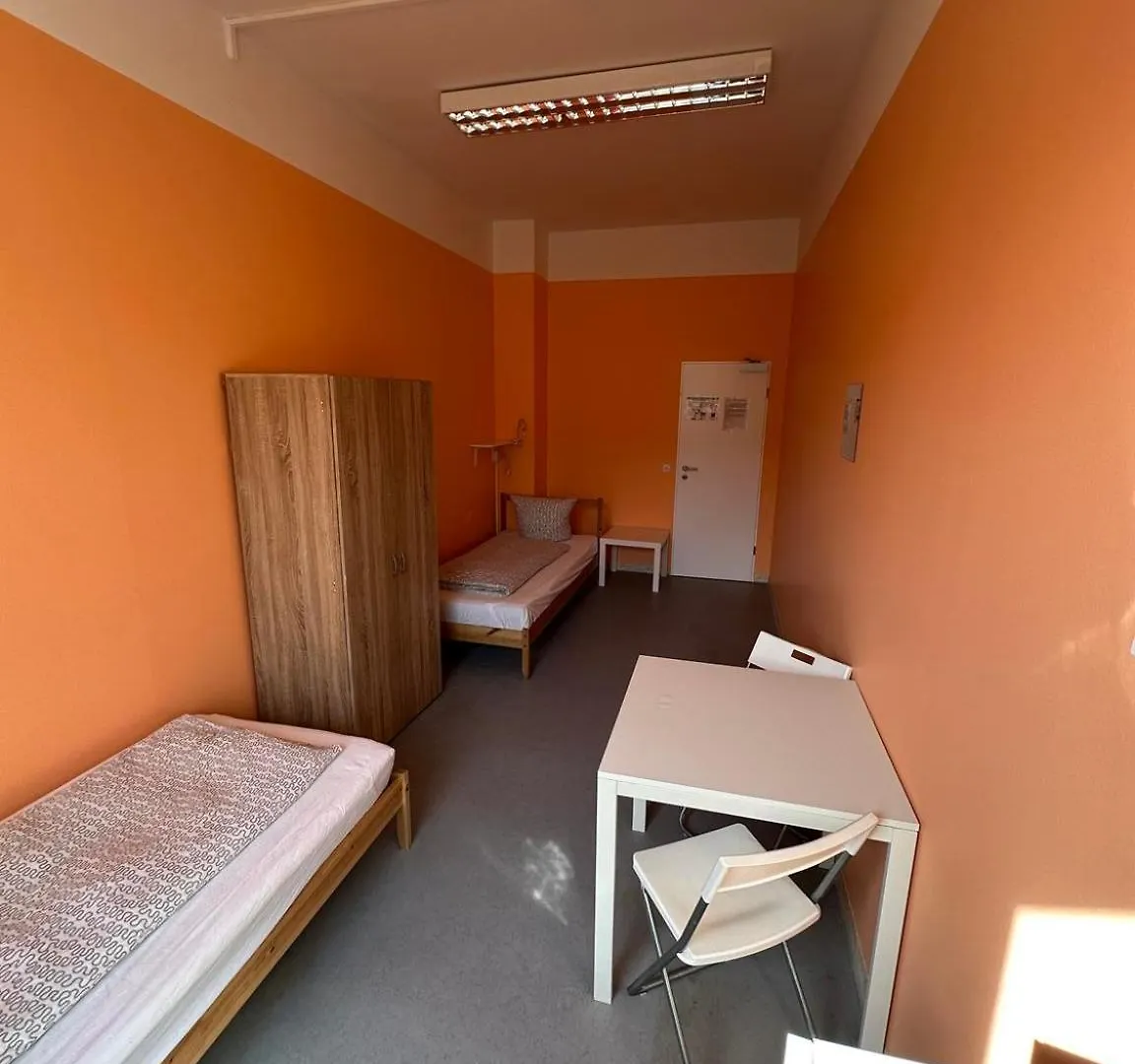 Low Budget Downtown Hostel Rooms & Apartments Gkp 2 Monaco di Baviera