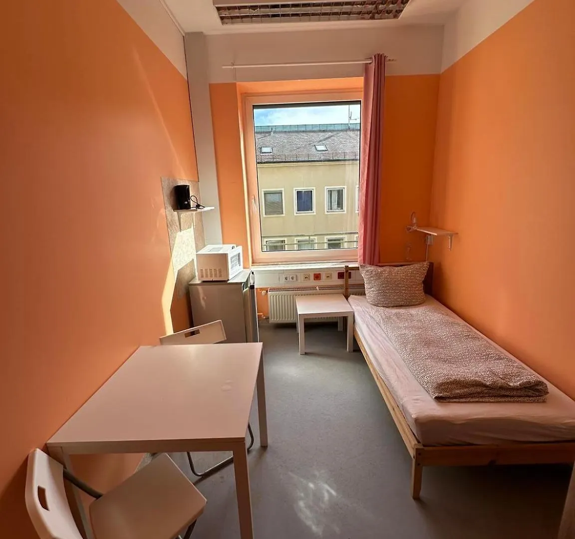 Low Budget Downtown Hostel Rooms & Apartments Gkp 2 Monaco di Baviera 0*,