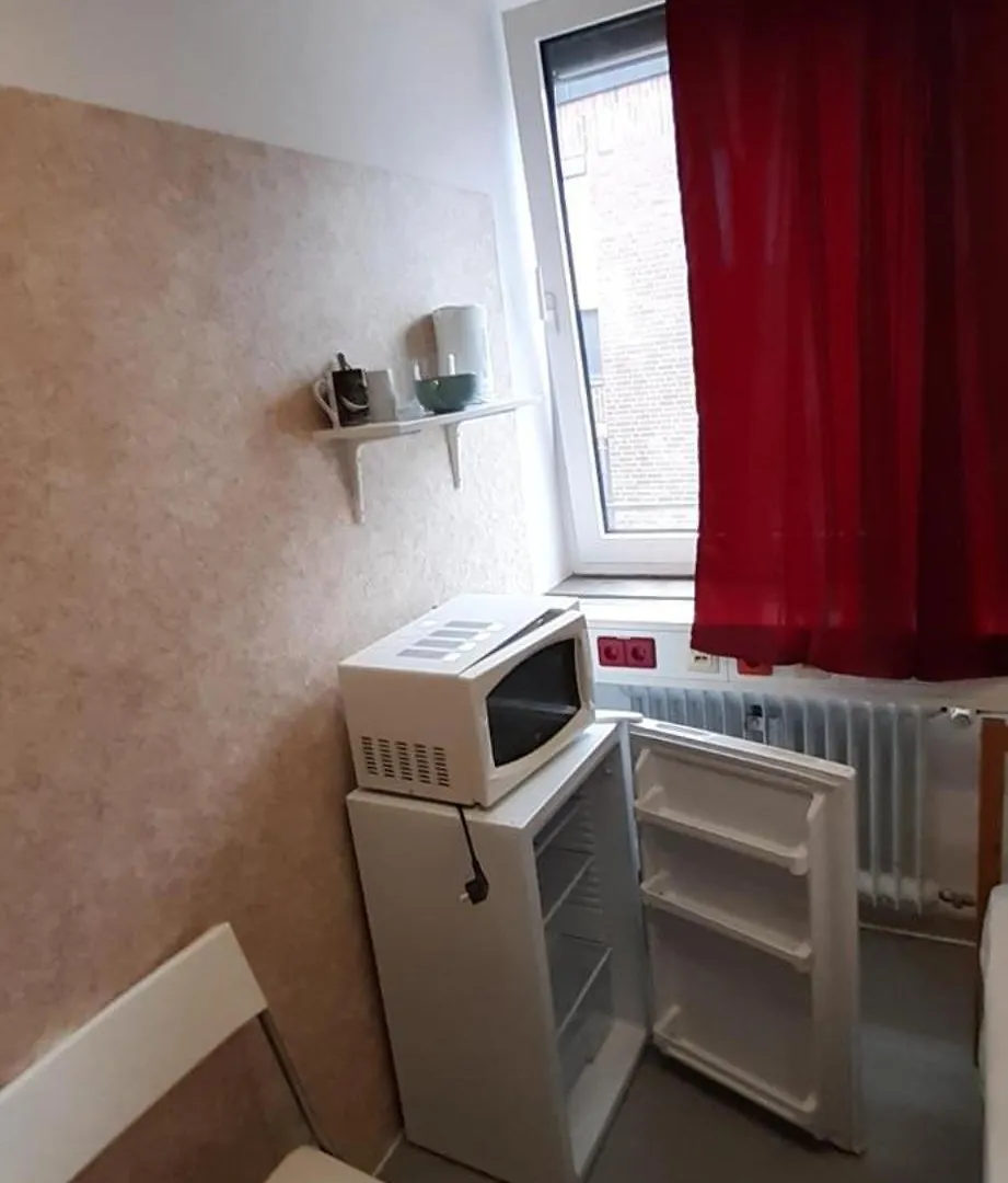 Low Budget Downtown Hostel Rooms & Apartments Gkp 2 Munich 0*,