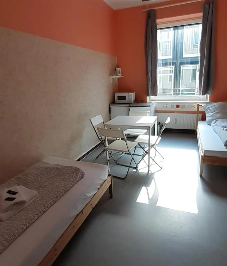 Hotel Low Budget Downtown Hostel Rooms & Apartments Gkp 2 Monaco di Baviera