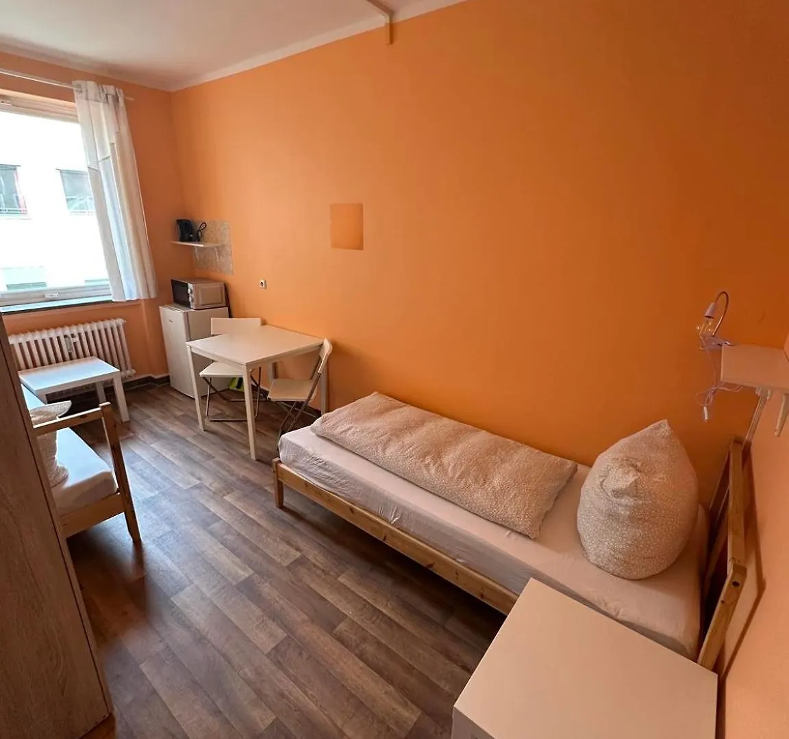 Low Budget Downtown Hostel Rooms & Apartments Gkp 2 München 0*,  Duitsland