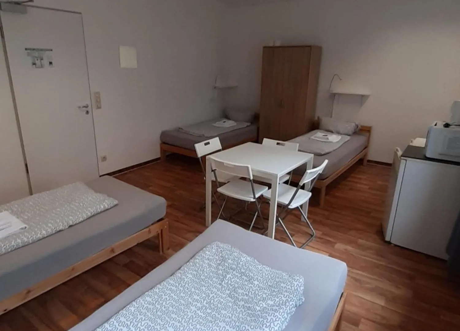 Low Budget Downtown Hostel Rooms & Apartments Gkp 2 Munich Hotel
