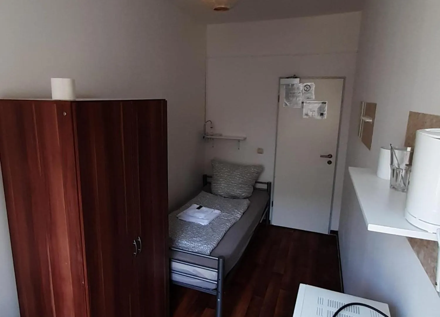 Low Budget Downtown Hostel Rooms & Apartments Gkp 2 Munich Hotel