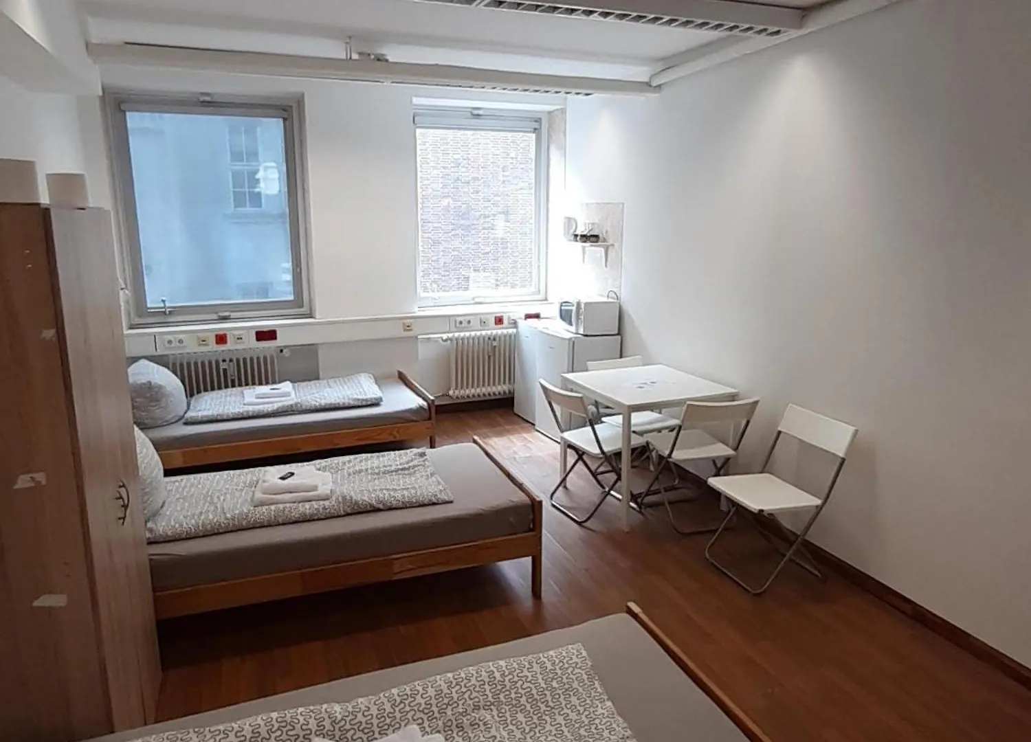 Low Budget Downtown Hostel Rooms & Apartments Gkp 2 Munich Germany